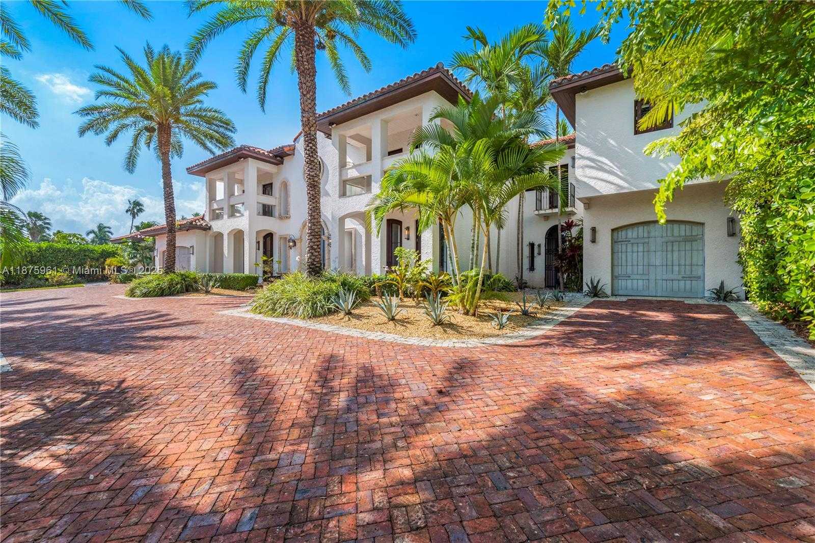 Small Image of 1201 NORTH EAST 83RD ST, Miami Number 4