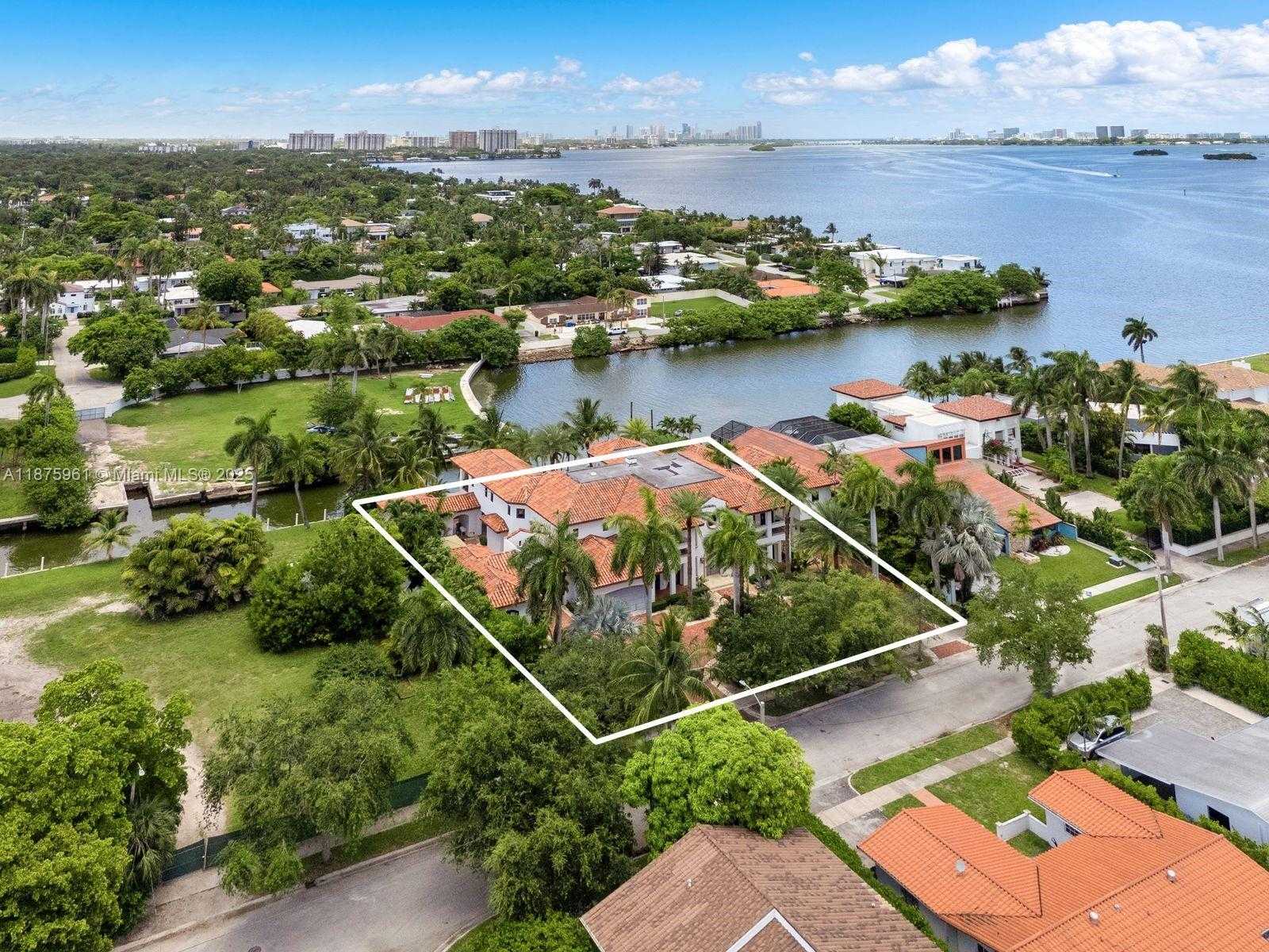 Small Image of 1201 NORTH EAST 83RD ST, Miami Number 40