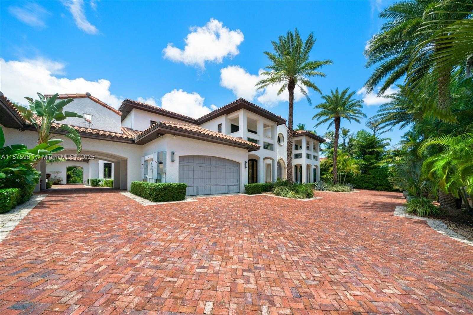 Small Image of 1201 NORTH EAST 83RD ST, Miami Number 5