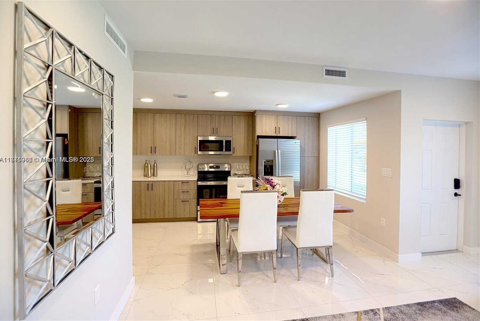 Small Image of 25761 SOUTH WEST 144TH AVE, Homestead Number 4