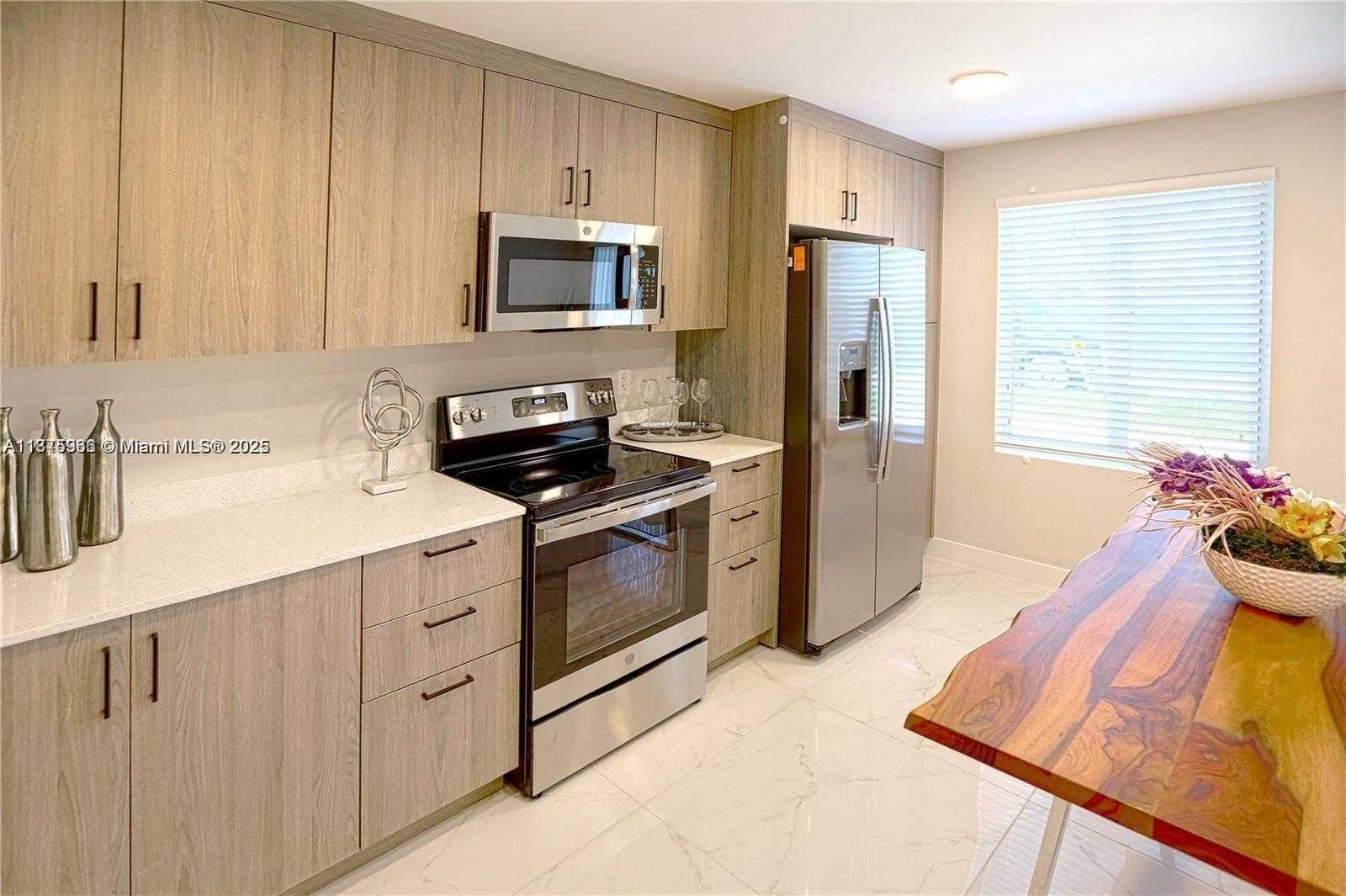 Small Image of 25761 SOUTH WEST 144TH AVE, Homestead Number 6