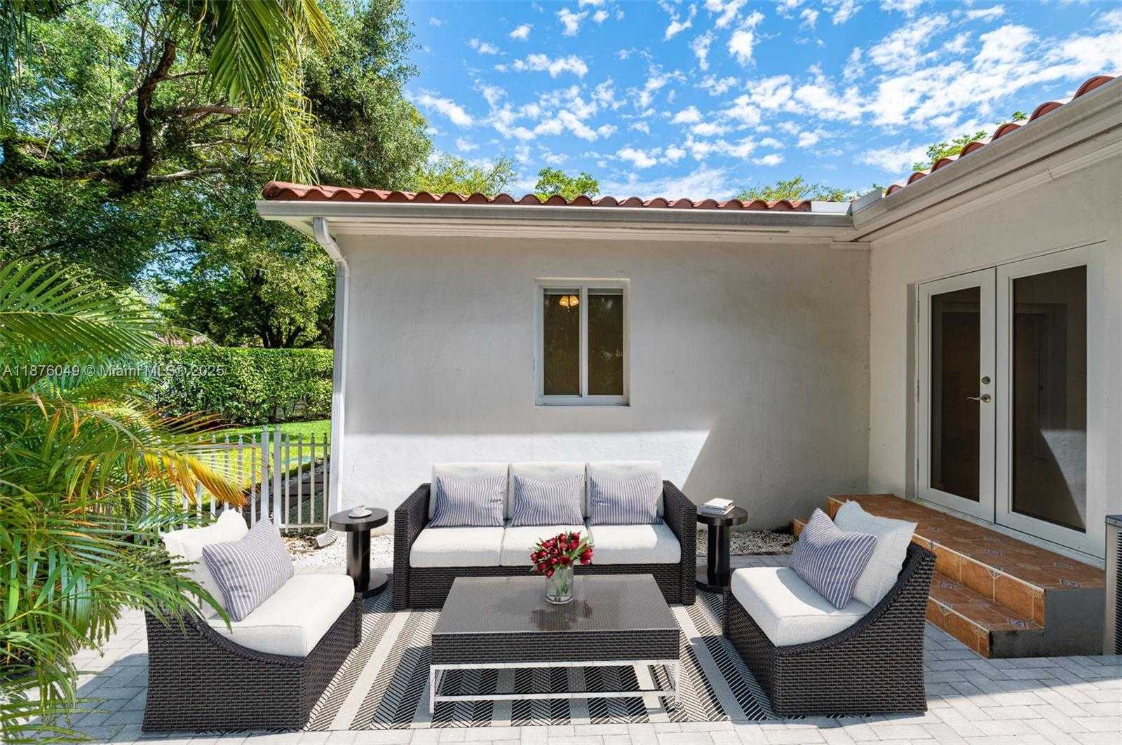 Small Image of 1820 FERDINAND ST, Coral Gables Number 11
