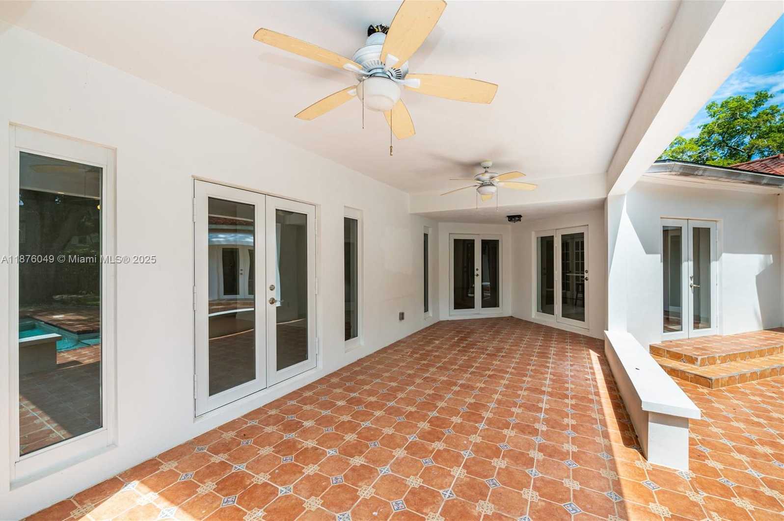 Small Image of 1820 FERDINAND ST, Coral Gables Number 40