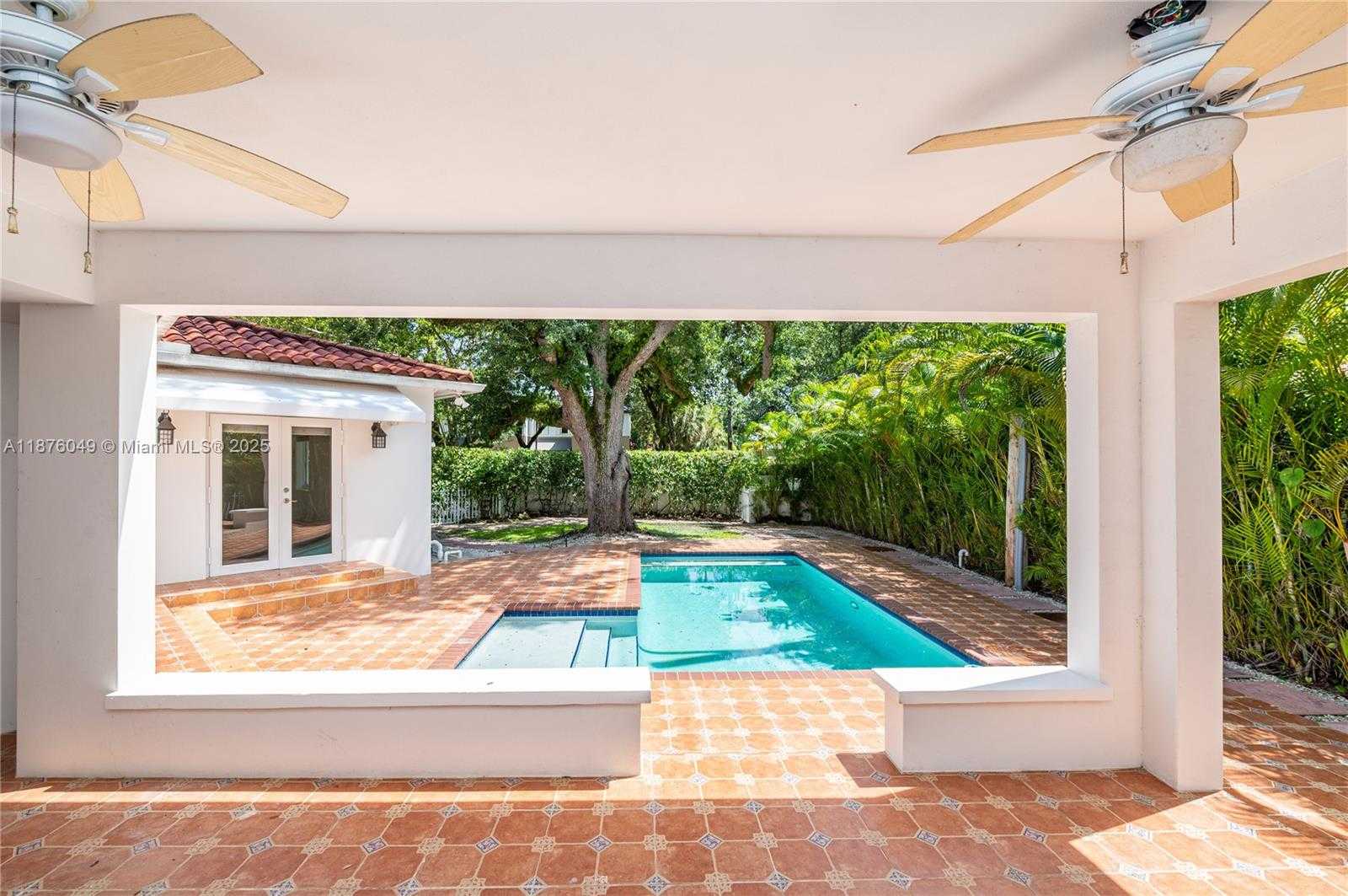 Small Image of 1820 FERDINAND ST, Coral Gables Number 41