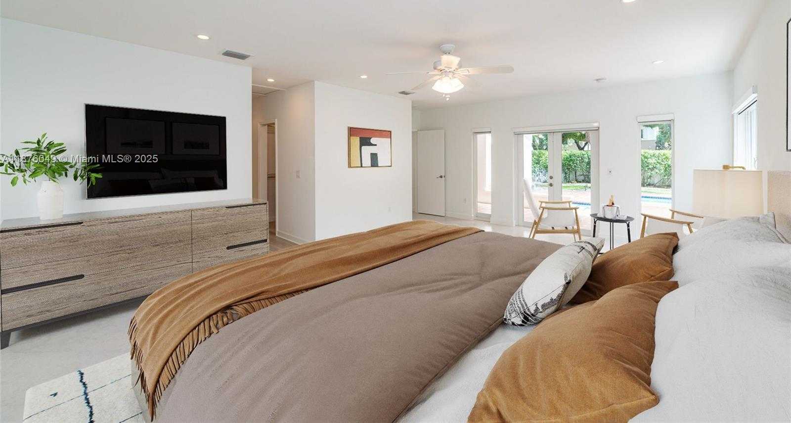 Small Image of 1820 FERDINAND ST, Coral Gables Number 6