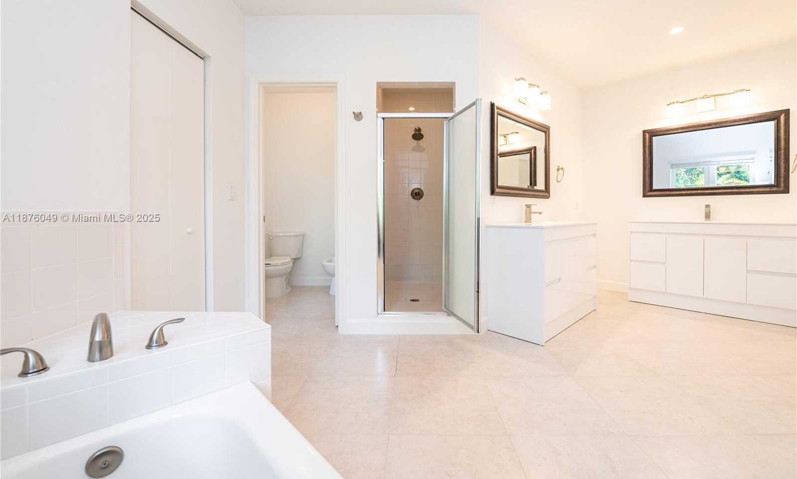 Small Image of 1820 FERDINAND ST, Coral Gables Number 9
