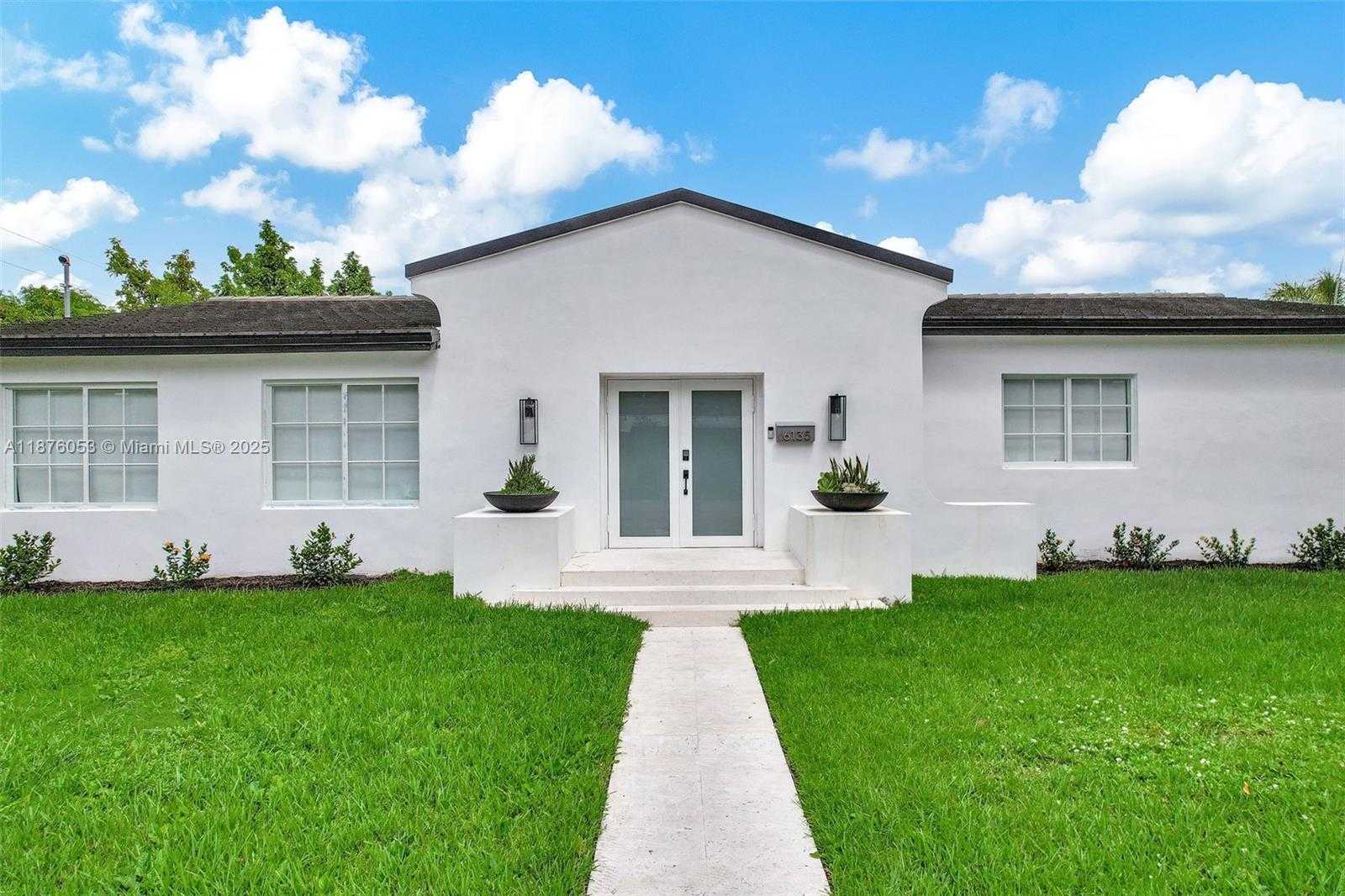 Small Image of 6135 SOUTH WEST 29TH ST, Miami Number 21