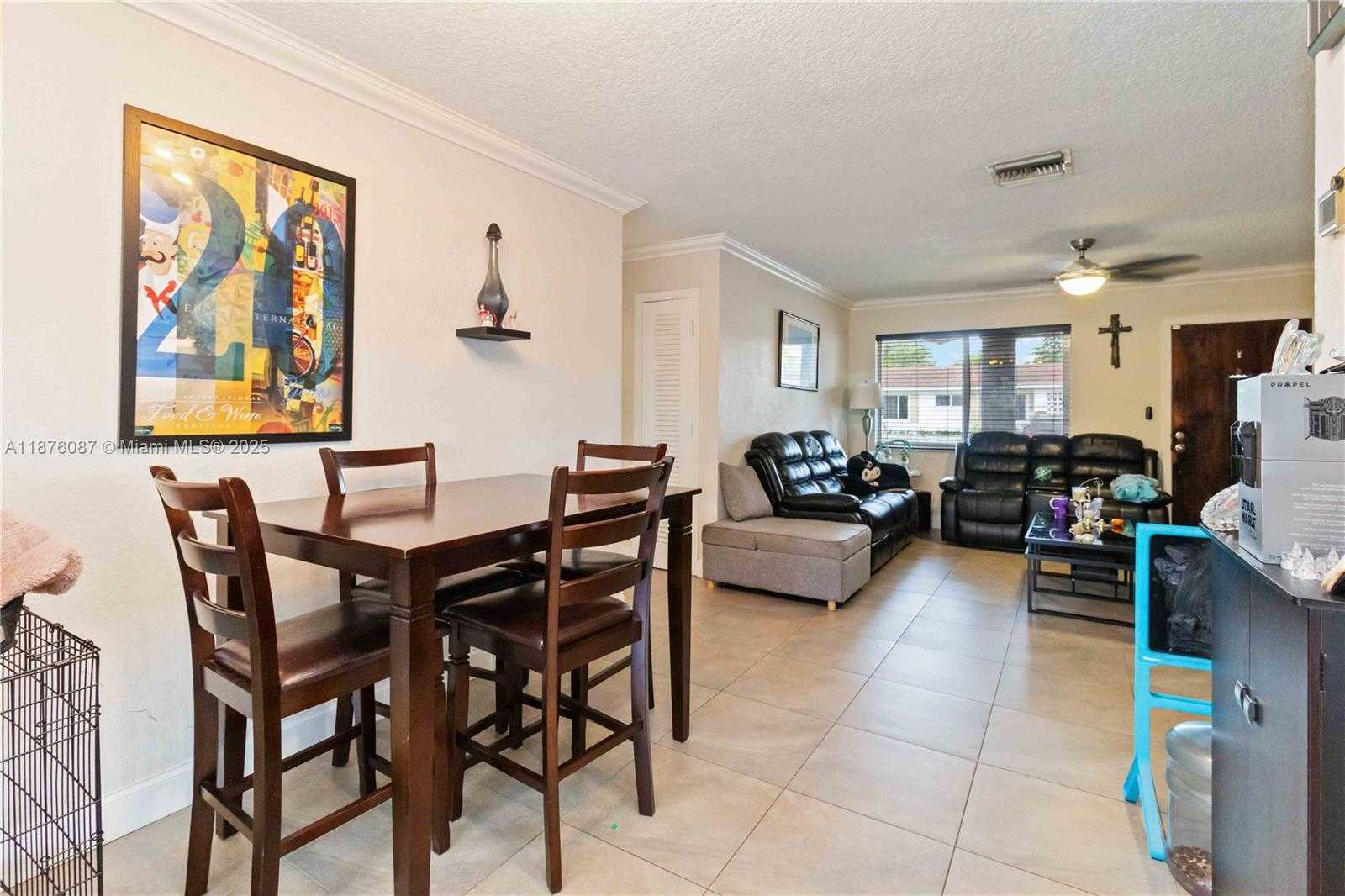 Small Image of 4507 NORTH WEST 44TH ST, Tamarac Number 11