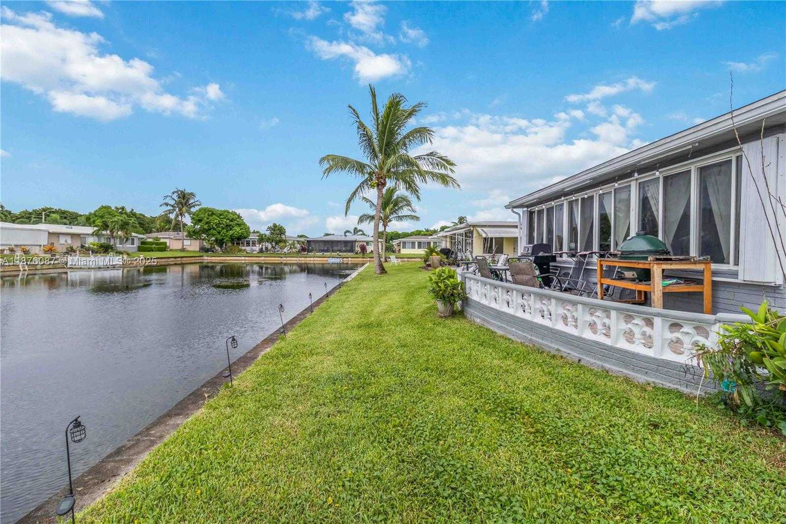 Small Image of 4507 NORTH WEST 44TH ST, Tamarac Number 2