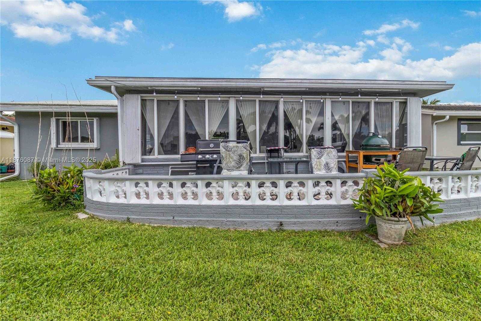 Small Image of 4507 NORTH WEST 44TH ST, Tamarac Number 28