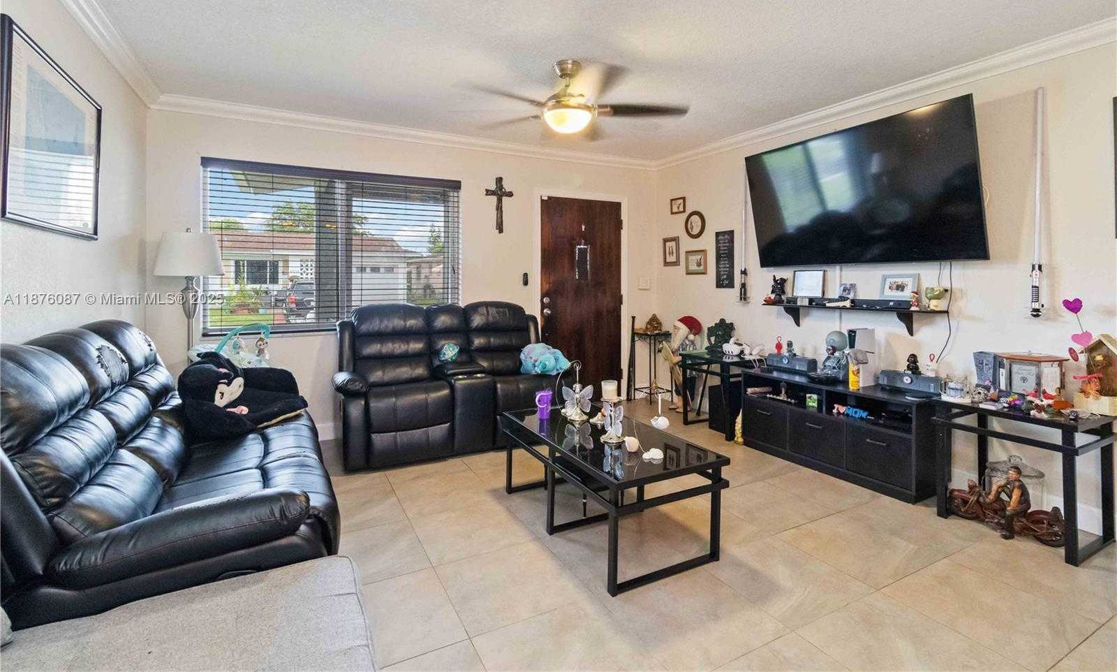 Small Image of 4507 NORTH WEST 44TH ST, Tamarac Number 7