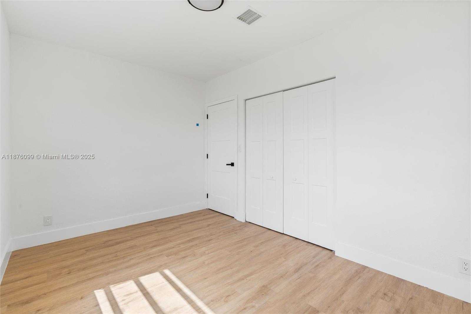 Small Image of 3230 TAFT ST, Hollywood Number 21