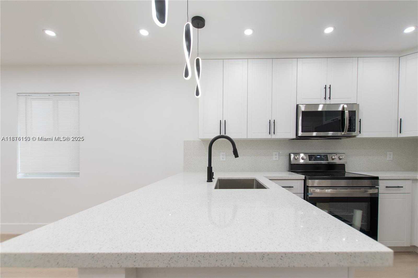 Small Image of 1336 NORTH WEST 6TH AVE, Fort Lauderdale Number 10
