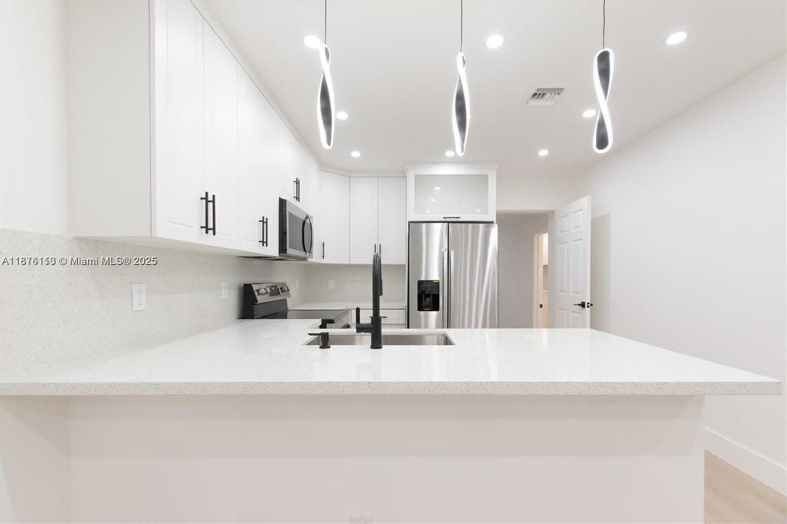 Small Image of 1336 NORTH WEST 6TH AVE, Fort Lauderdale Number 8