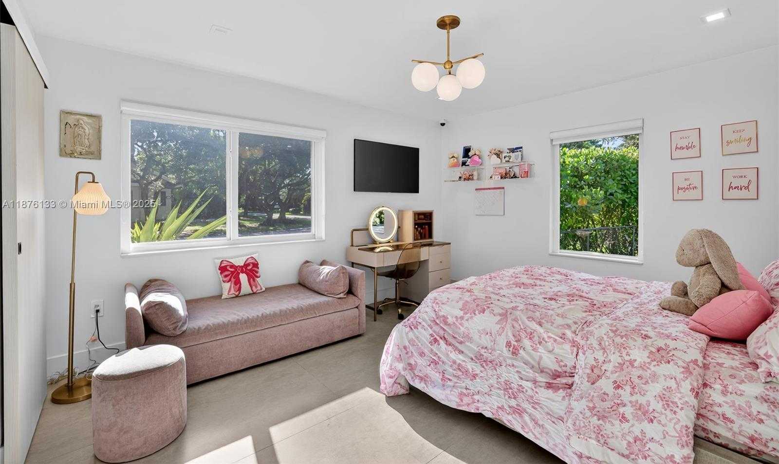 Small Image of 10740 SOUTH WEST 73RD CT, Pinecrest Number 23