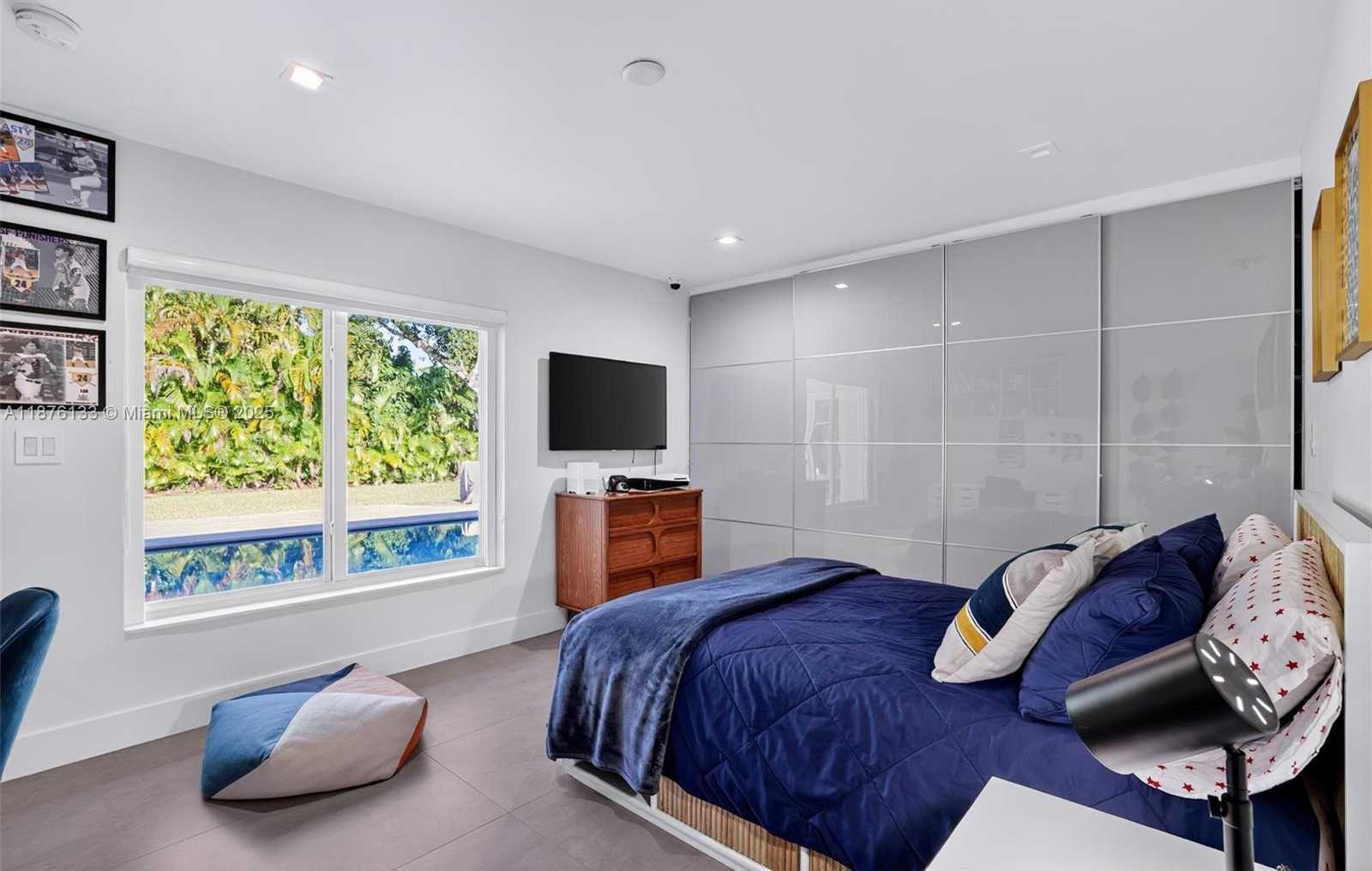 Small Image of 10740 SOUTH WEST 73RD CT, Pinecrest Number 26