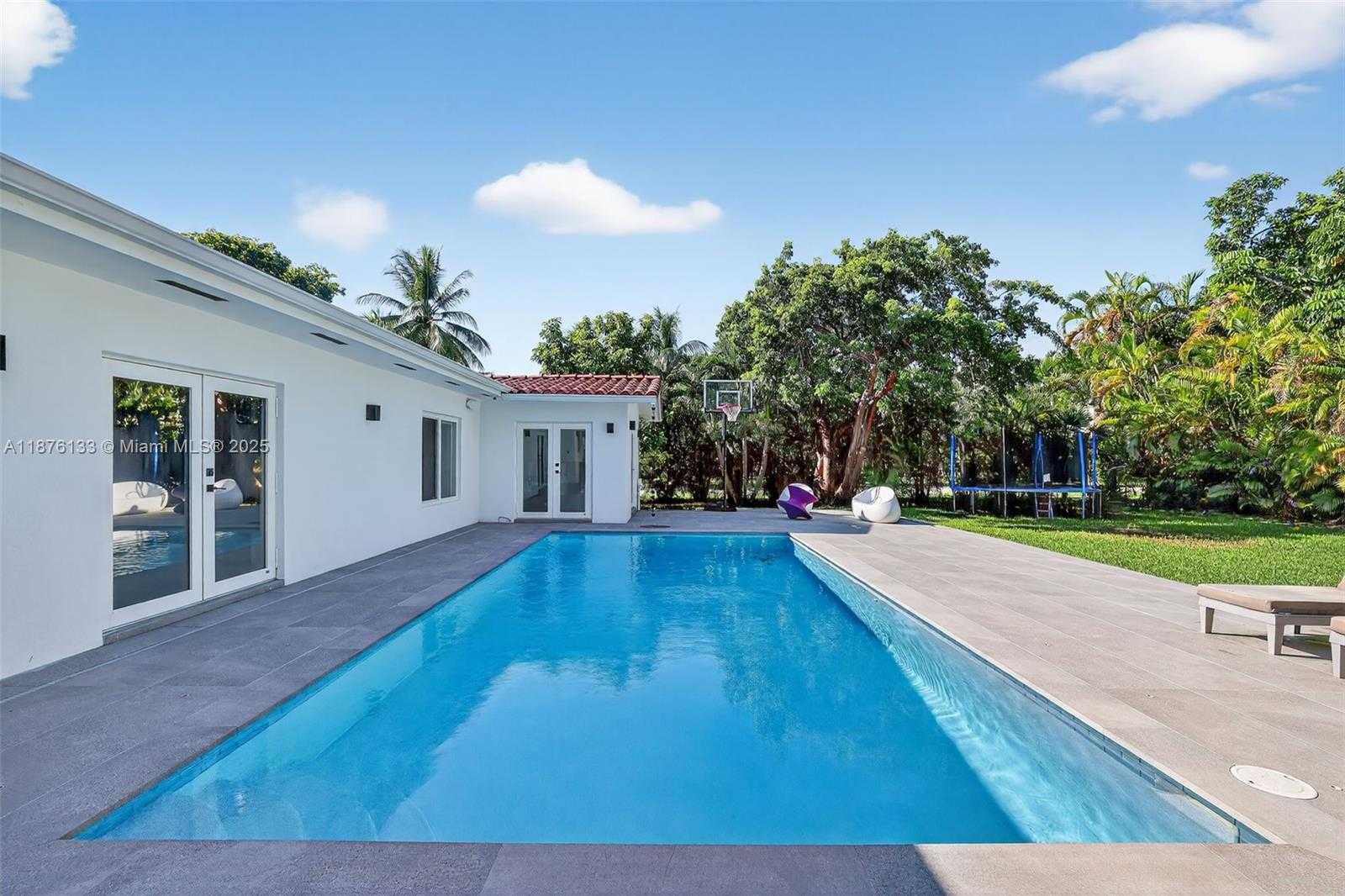 Small Image of 10740 SOUTH WEST 73RD CT, Pinecrest Number 32