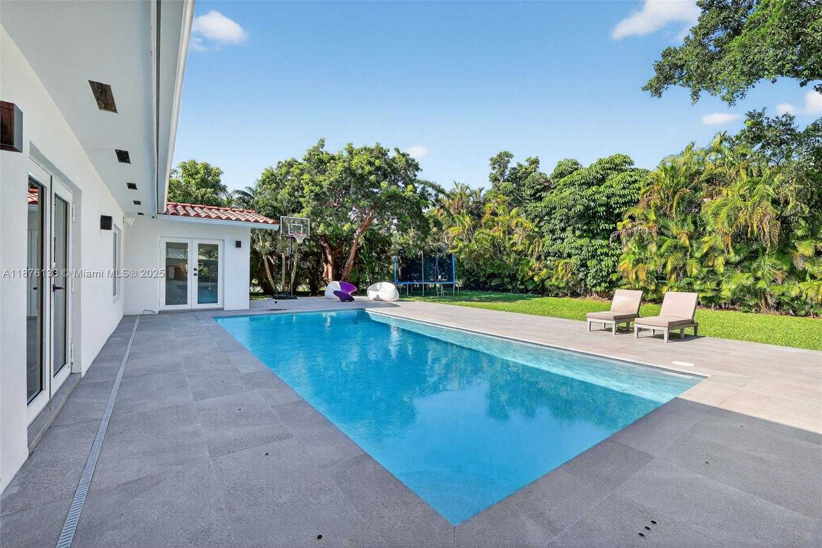 Small Image of 10740 SOUTH WEST 73RD CT, Pinecrest Number 33