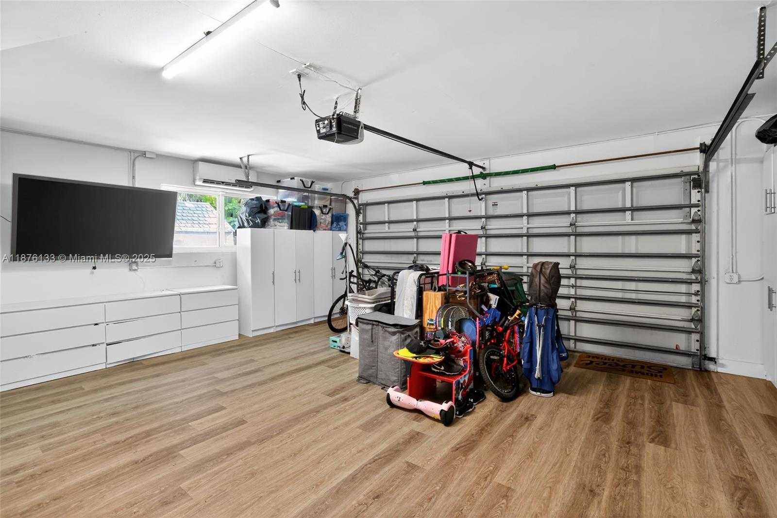 Small Image of 10740 SOUTH WEST 73RD CT, Pinecrest Number 37