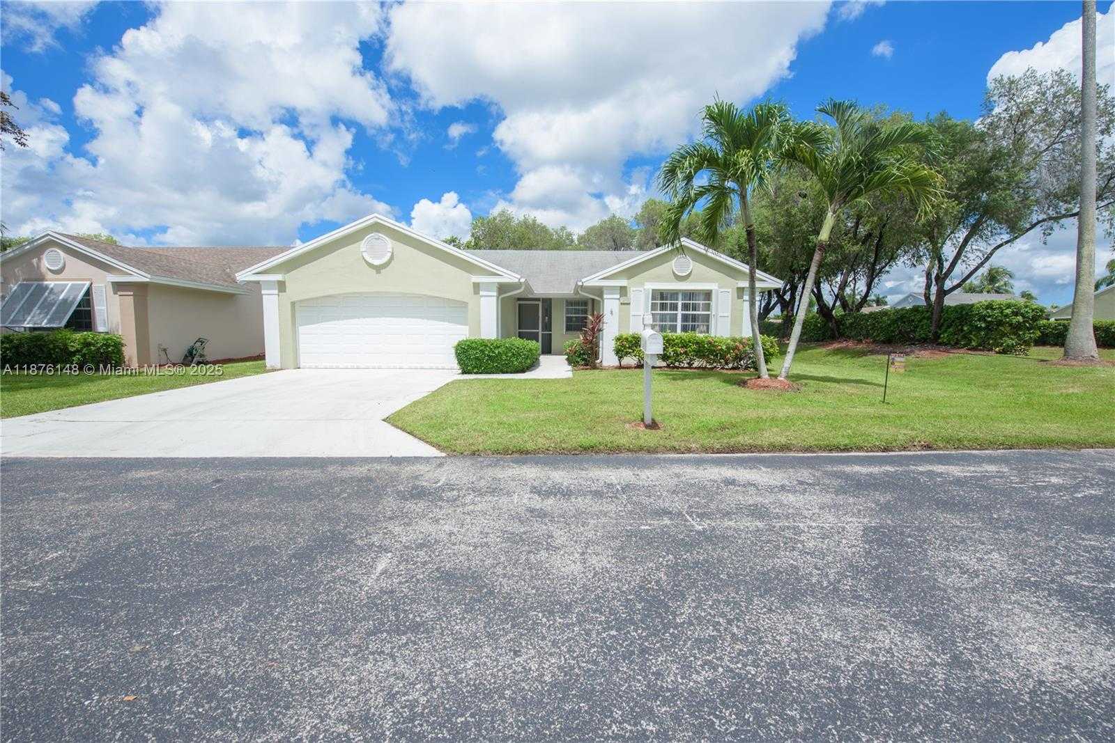 Small Image of 2585 SOUTH EAST 7TH PL, Homestead Number 23