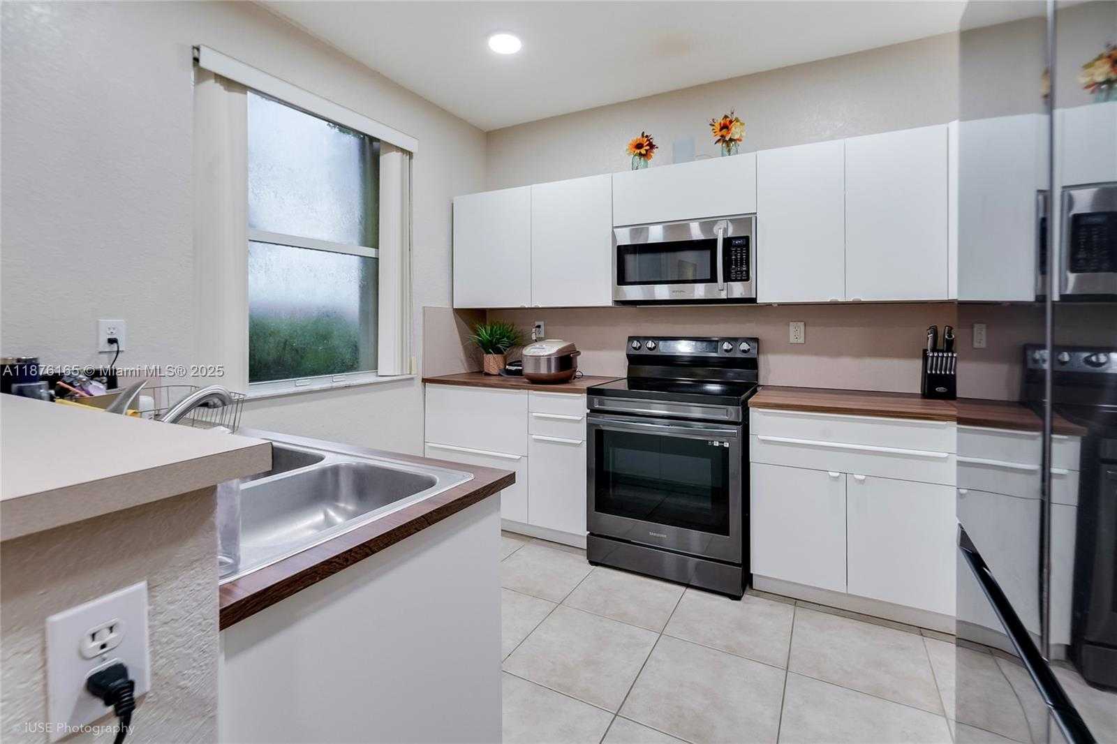 Small Image of 1433 SOUTH EAST 20TH RD, Homestead Number 10