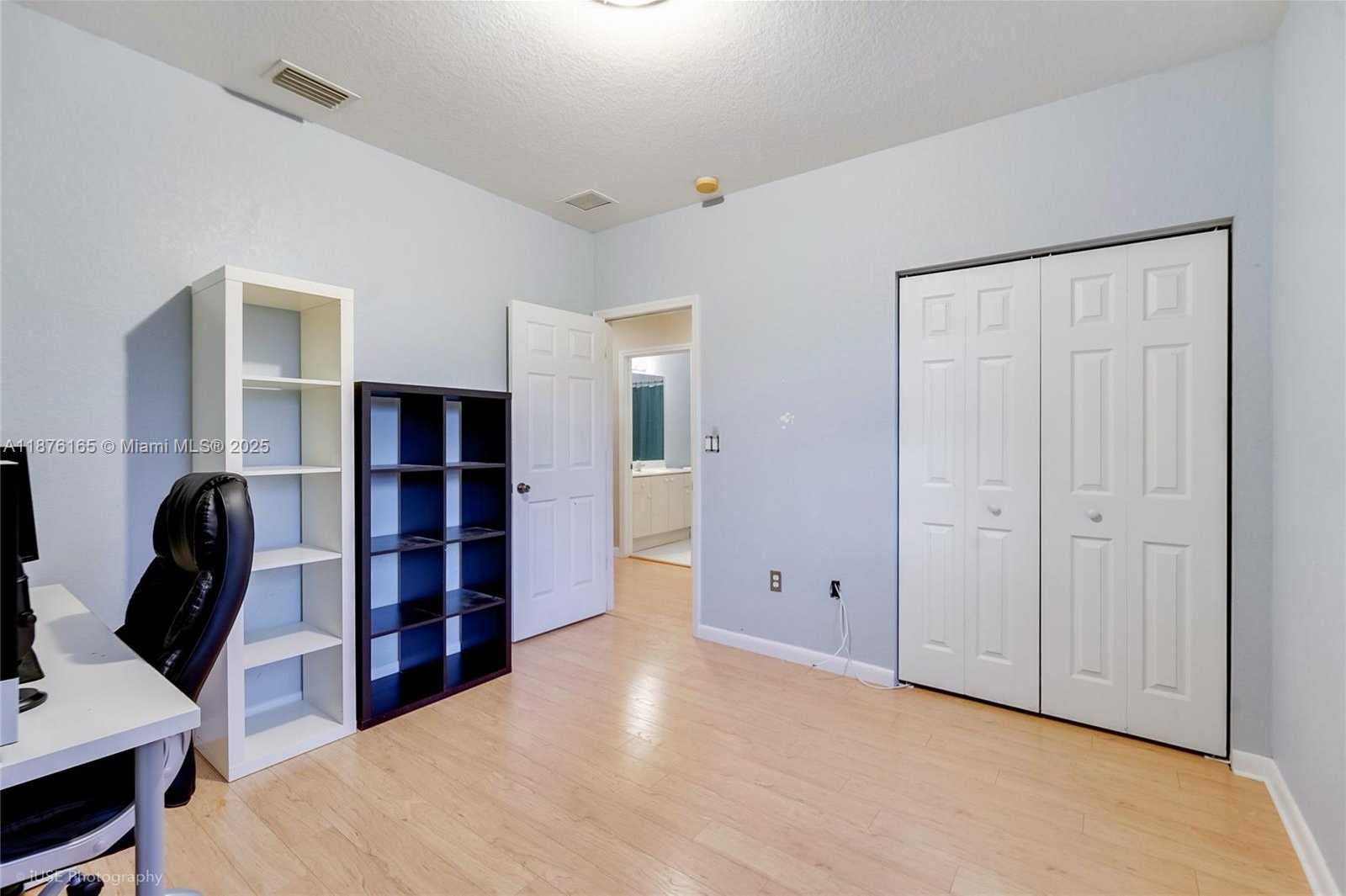 Small Image of 1433 SOUTH EAST 20TH RD, Homestead Number 16