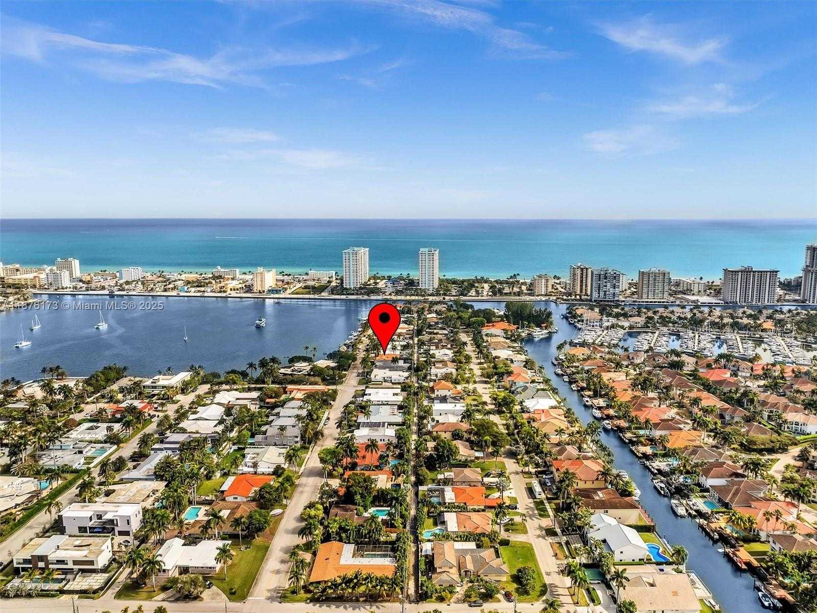 Small Image of 840 SOUTH SOUTHLAKE DR, Hollywood Number 46