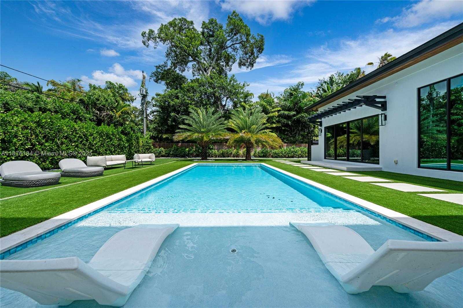 Small Image of 12820 SOUTH WEST 80TH AVE, Pinecrest Number 38