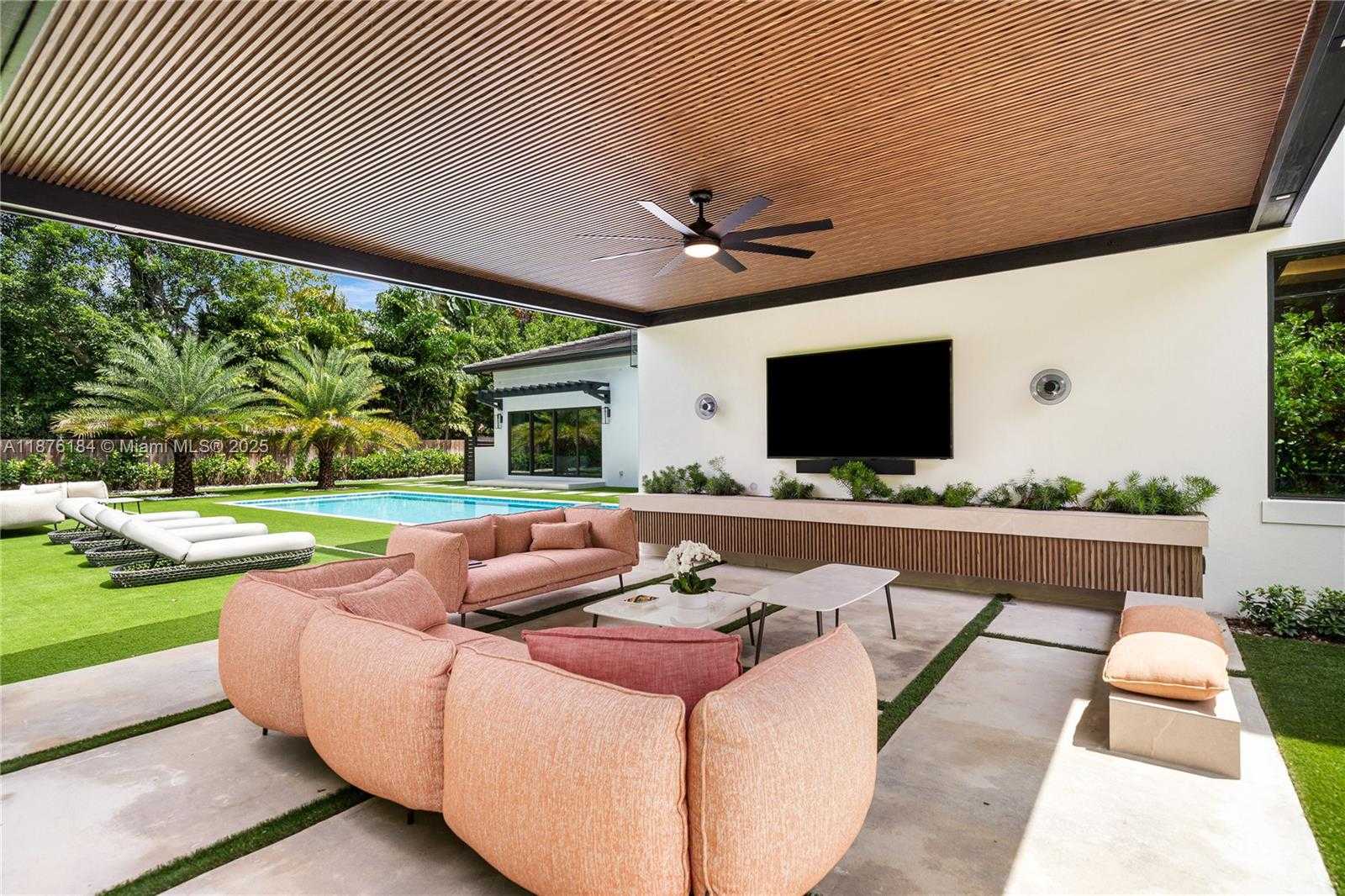 Small Image of 12820 SOUTH WEST 80TH AVE, Pinecrest Number 39