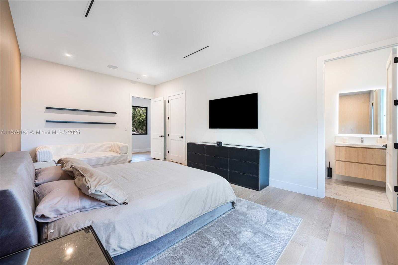 Small Image of 12820 SOUTH WEST 80TH AVE, Pinecrest Number 71