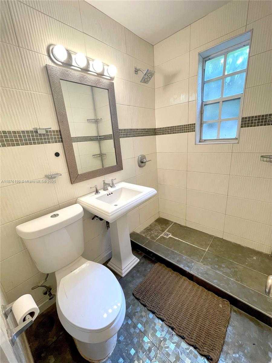 Small Image of 1307 EUCLID AVE #2, Miami Beach Number 10
