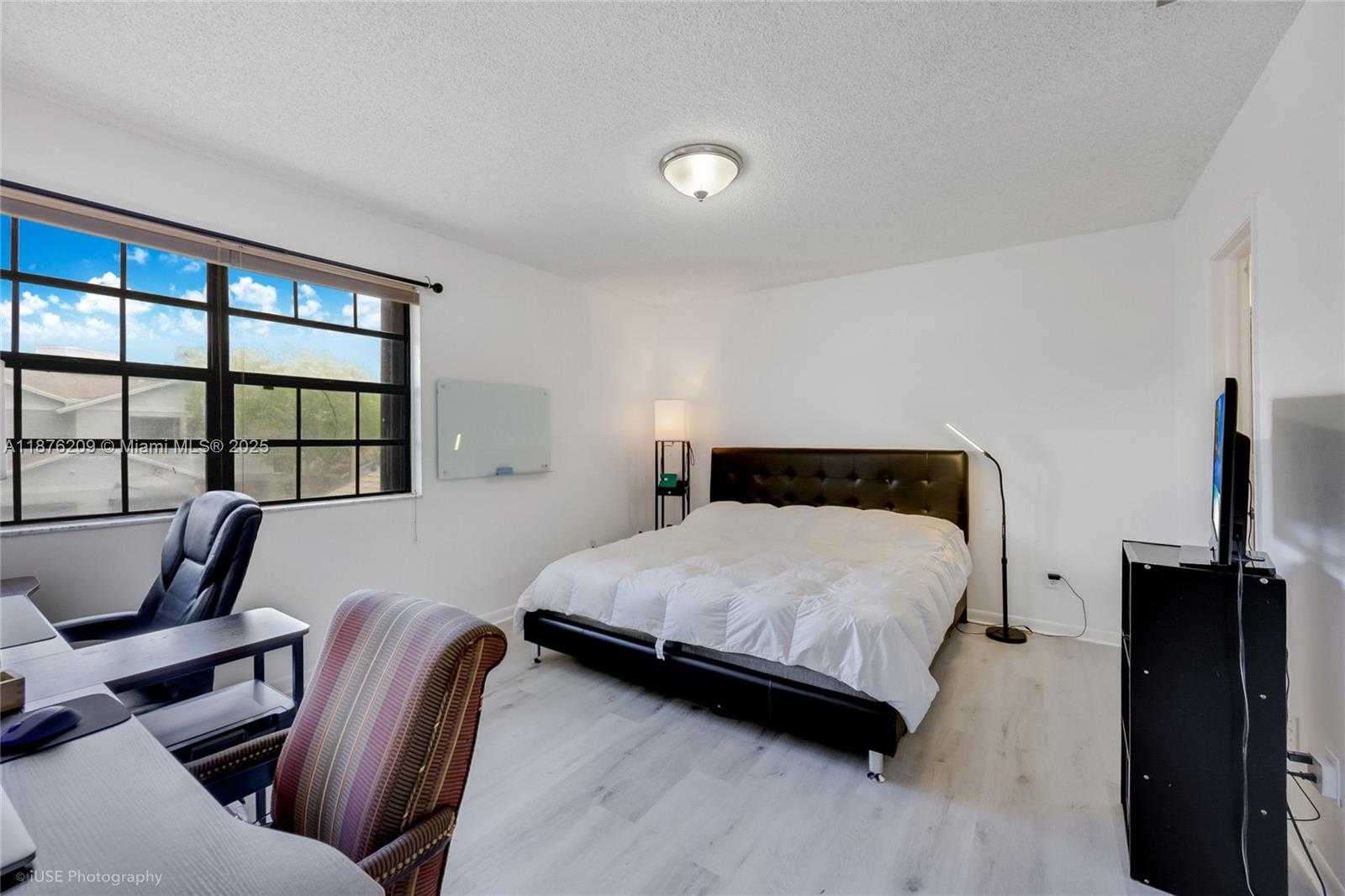 Small Image of 400 NORTH WEST 103RD TER, Pembroke Pines Number 14
