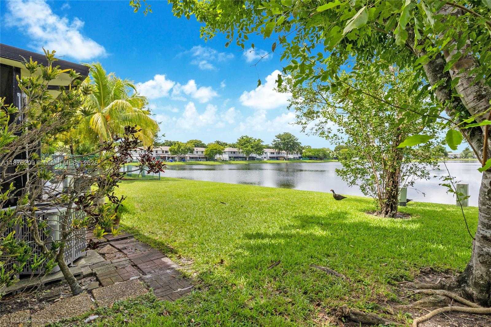 Small Image of 400 NORTH WEST 103RD TER, Pembroke Pines Number 22