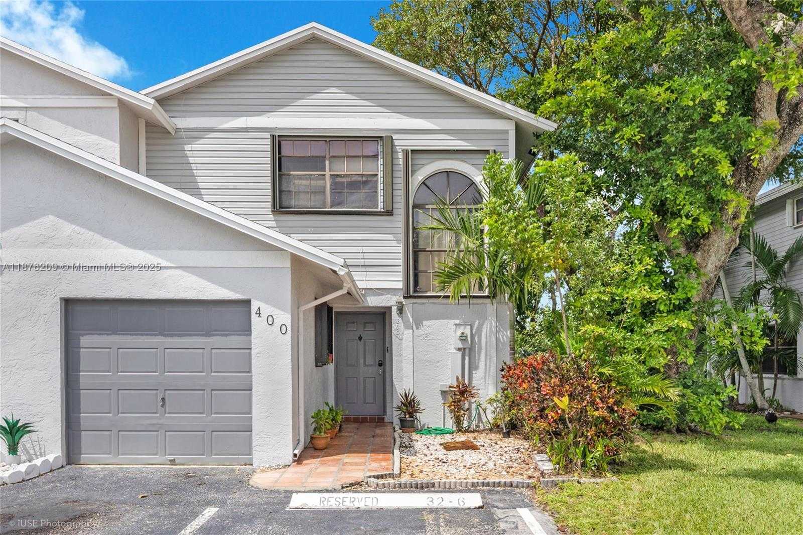 Small Image of 400 NORTH WEST 103RD TER, Pembroke Pines Number 3