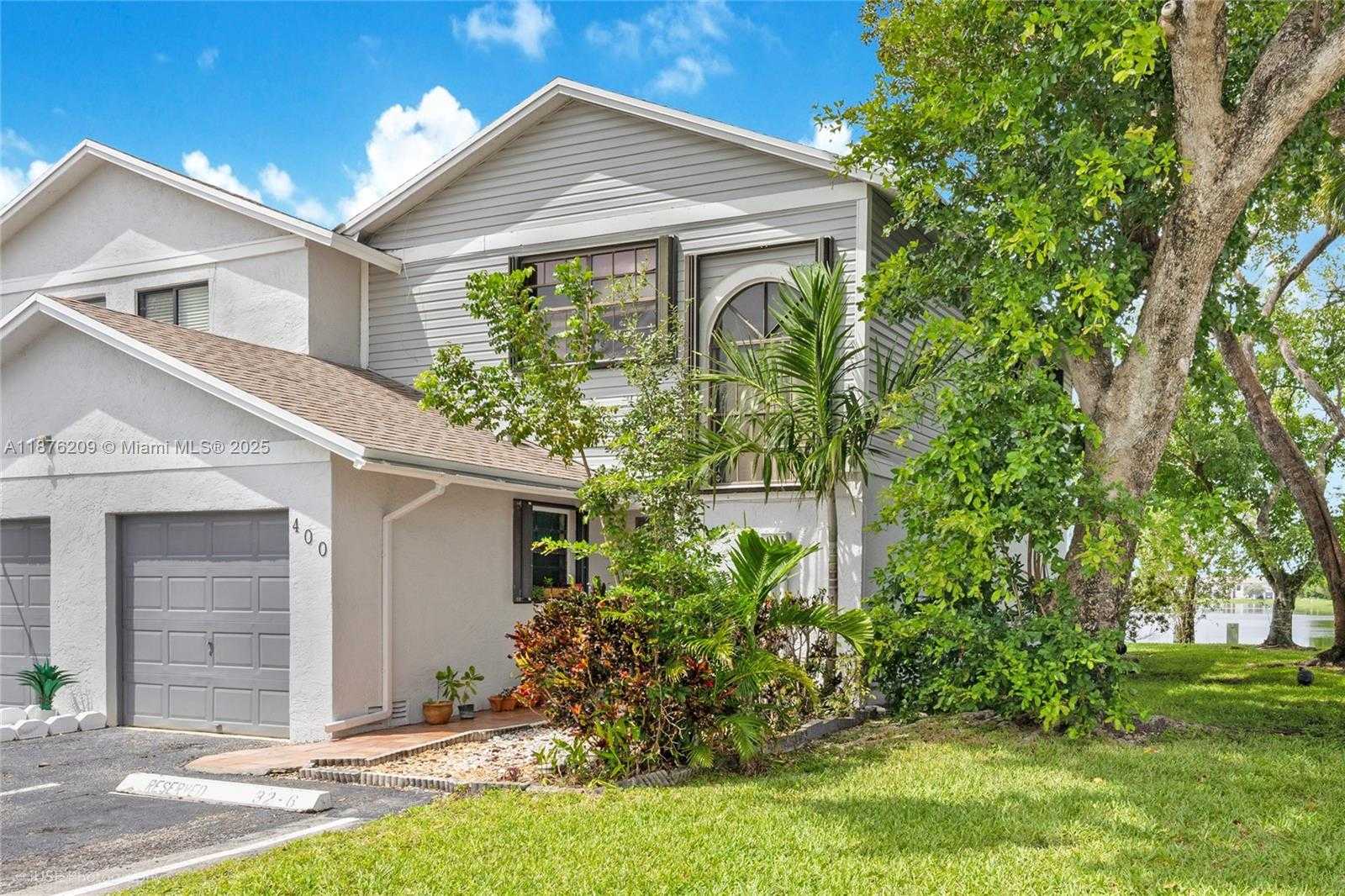 Small Image of 400 NORTH WEST 103RD TER, Pembroke Pines Number 4