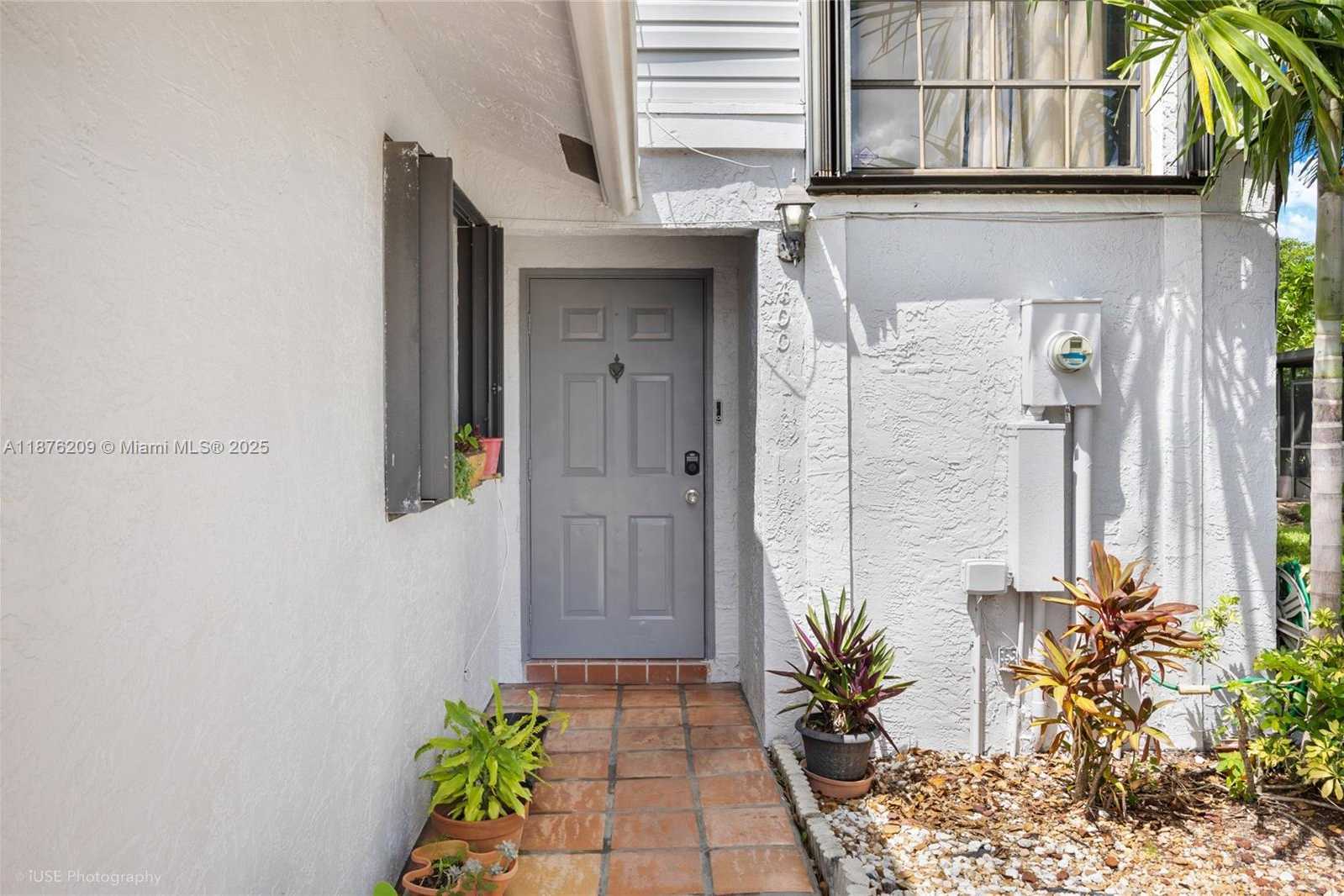 Small Image of 400 NORTH WEST 103RD TER, Pembroke Pines Number 5