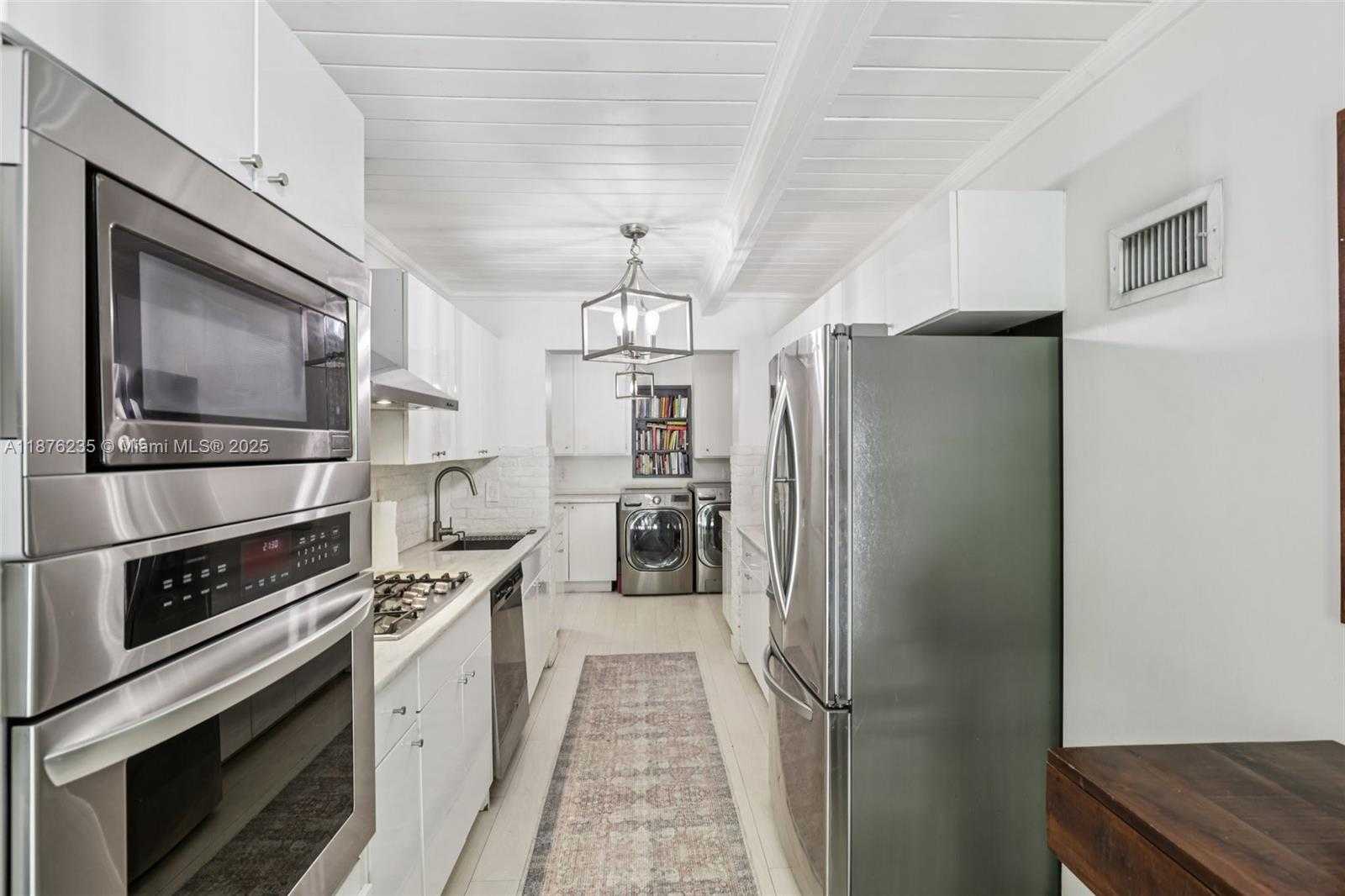 Small Image of 6202 SOUTH WEST 65TH AVE, South Miami Number 20
