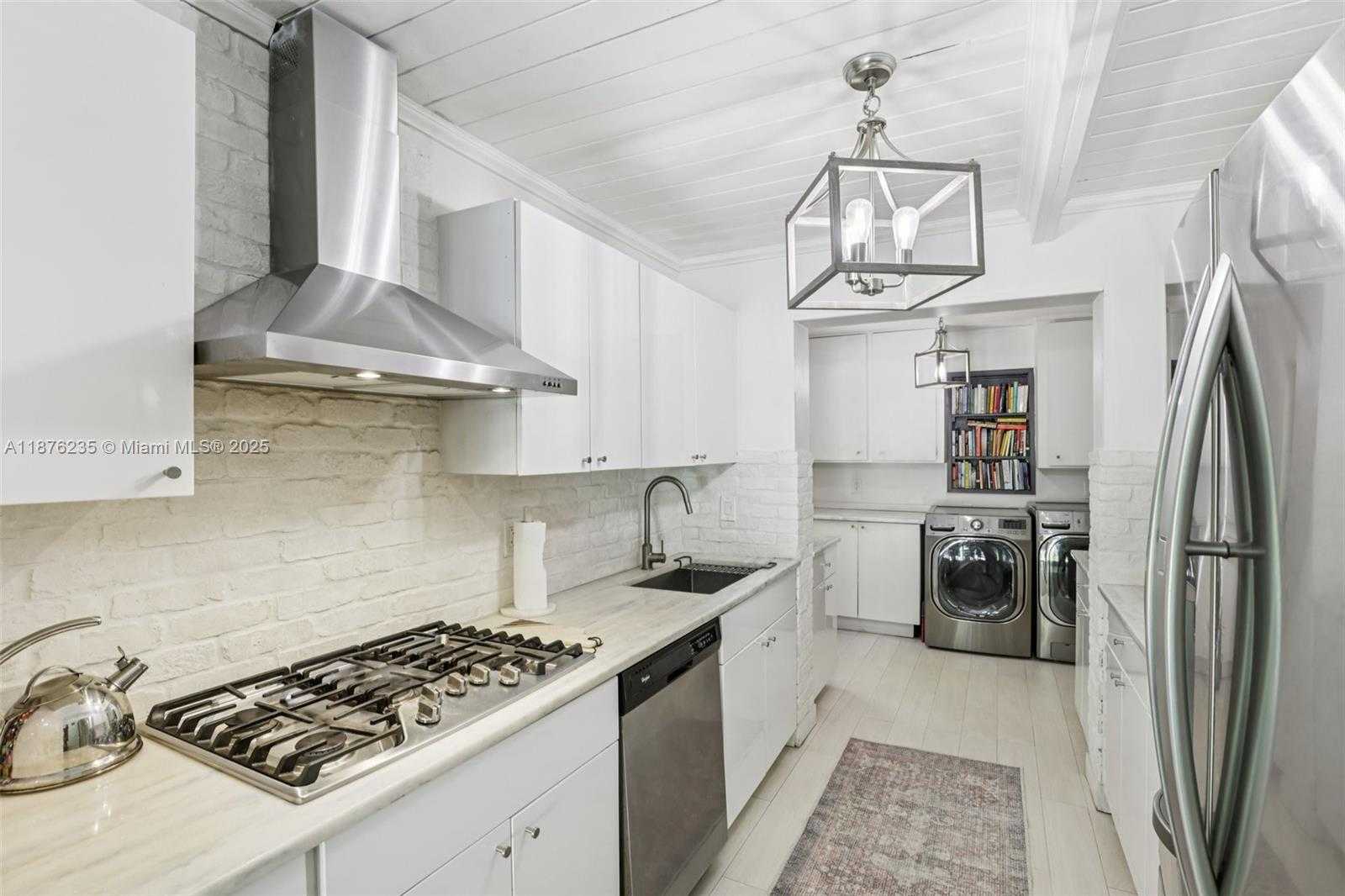 Small Image of 6202 SOUTH WEST 65TH AVE, South Miami Number 21