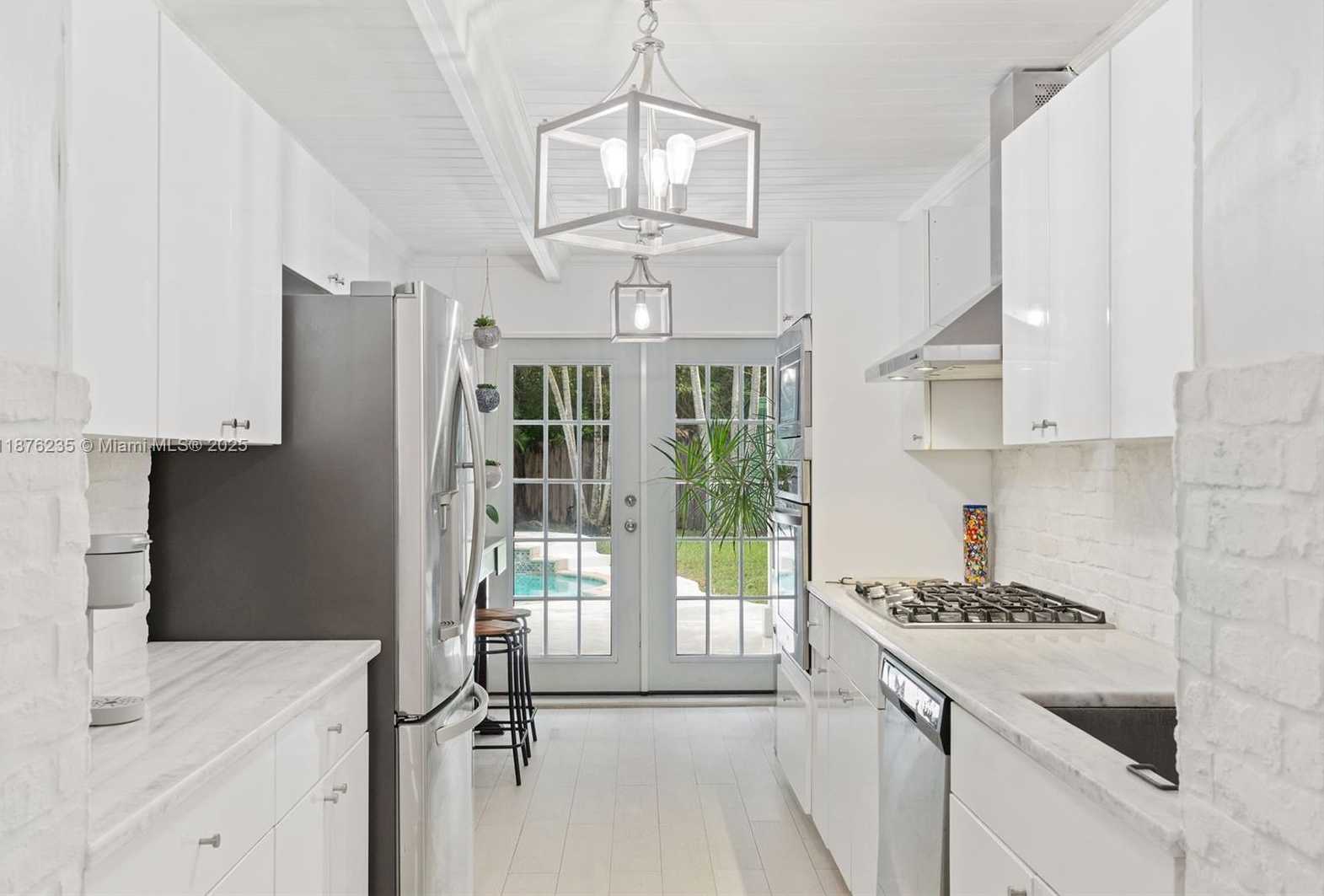 Small Image of 6202 SOUTH WEST 65TH AVE, South Miami Number 4