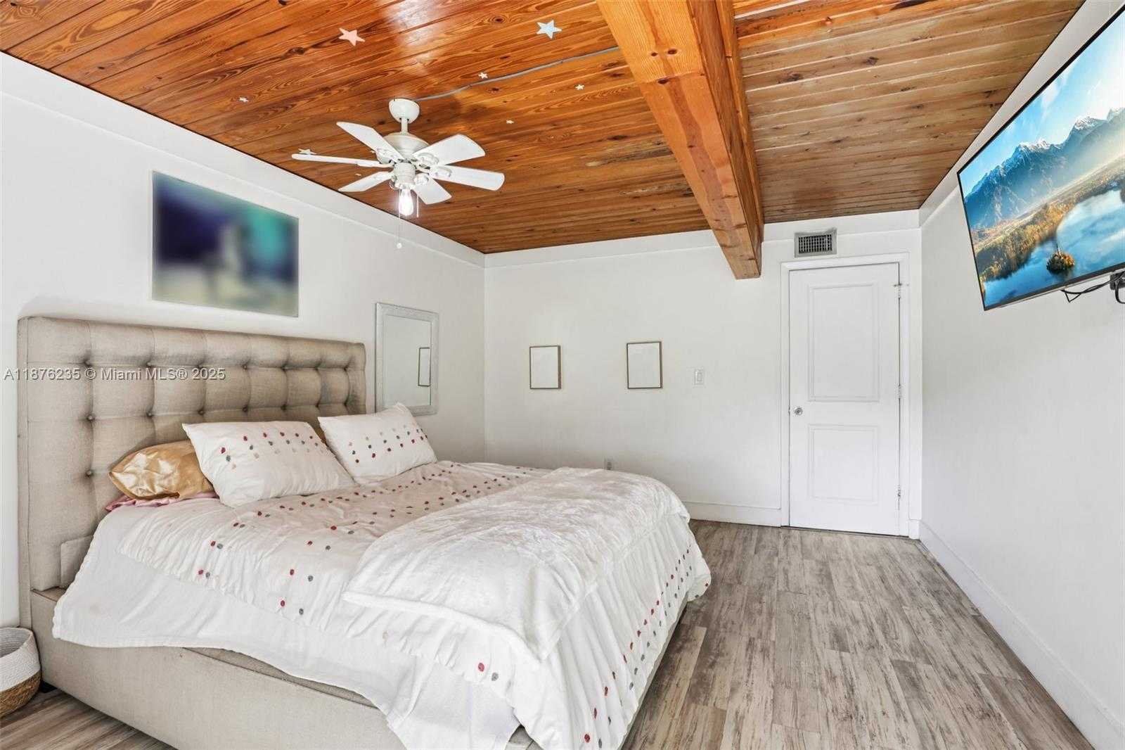 Small Image of 6202 SOUTH WEST 65TH AVE, South Miami Number 45