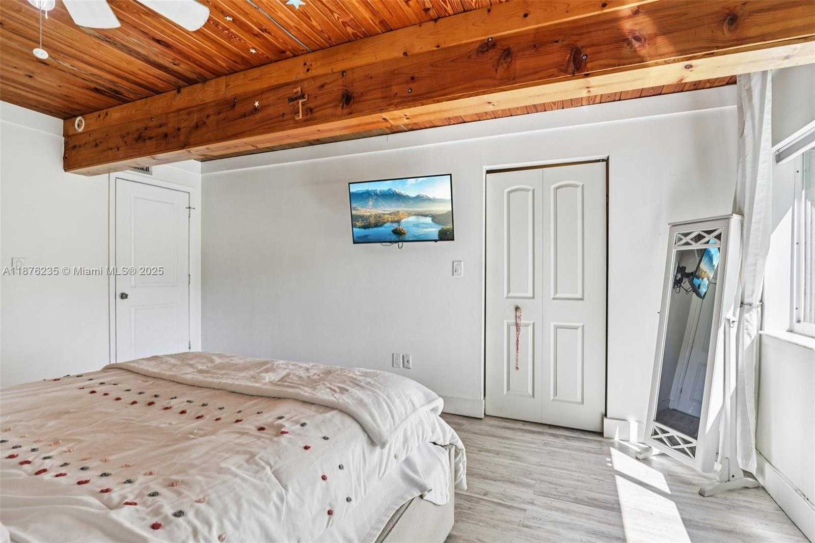 Small Image of 6202 SOUTH WEST 65TH AVE, South Miami Number 48