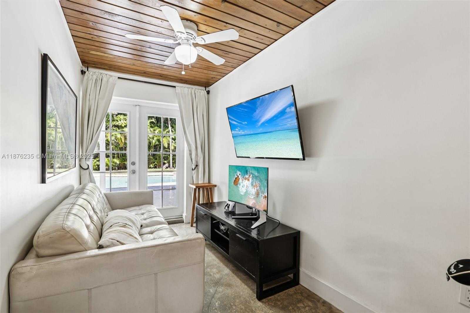 Small Image of 6202 SOUTH WEST 65TH AVE, South Miami Number 56