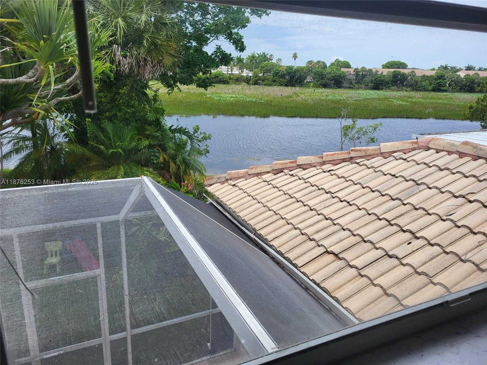 Small Image of 13012 NORTH WEST 8TH ST, Pembroke Pines Number 6