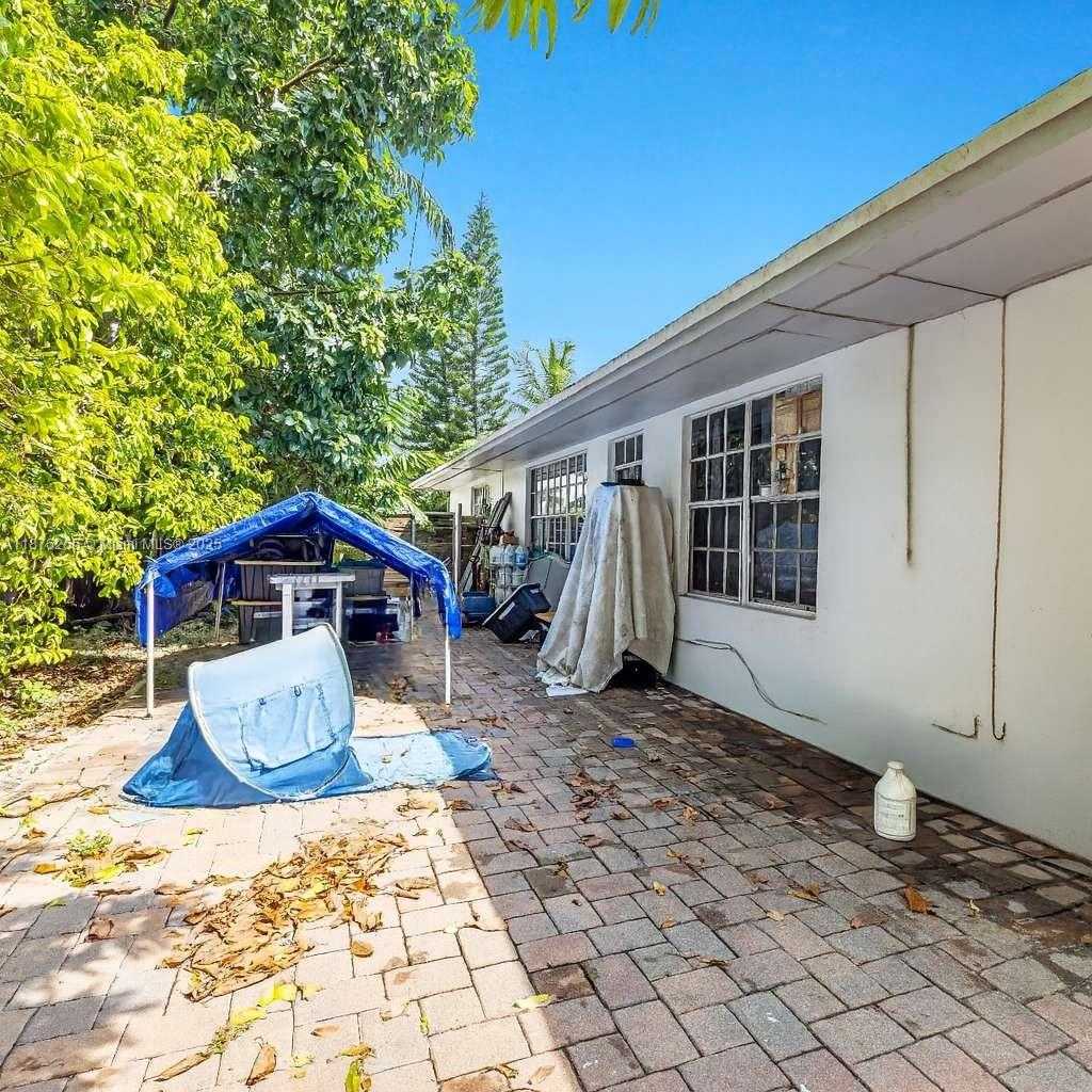 Small Image of 690 NORTH WEST 18TH ST, Homestead Number 14