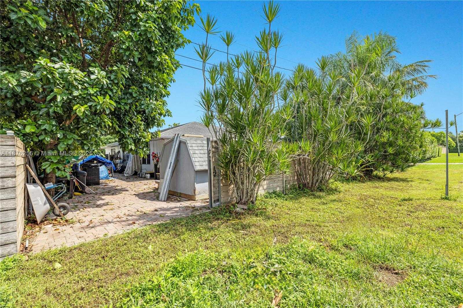 Small Image of 690 NORTH WEST 18TH ST, Homestead Number 17