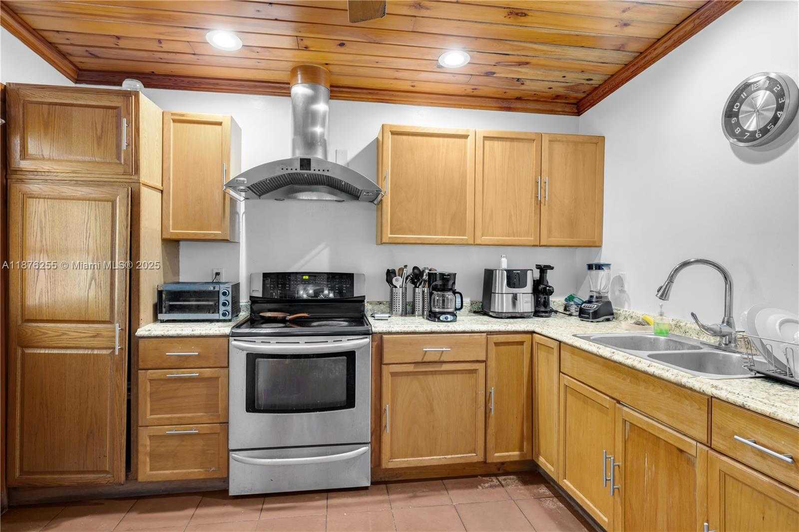 Small Image of 690 NORTH WEST 18TH ST, Homestead Number 3