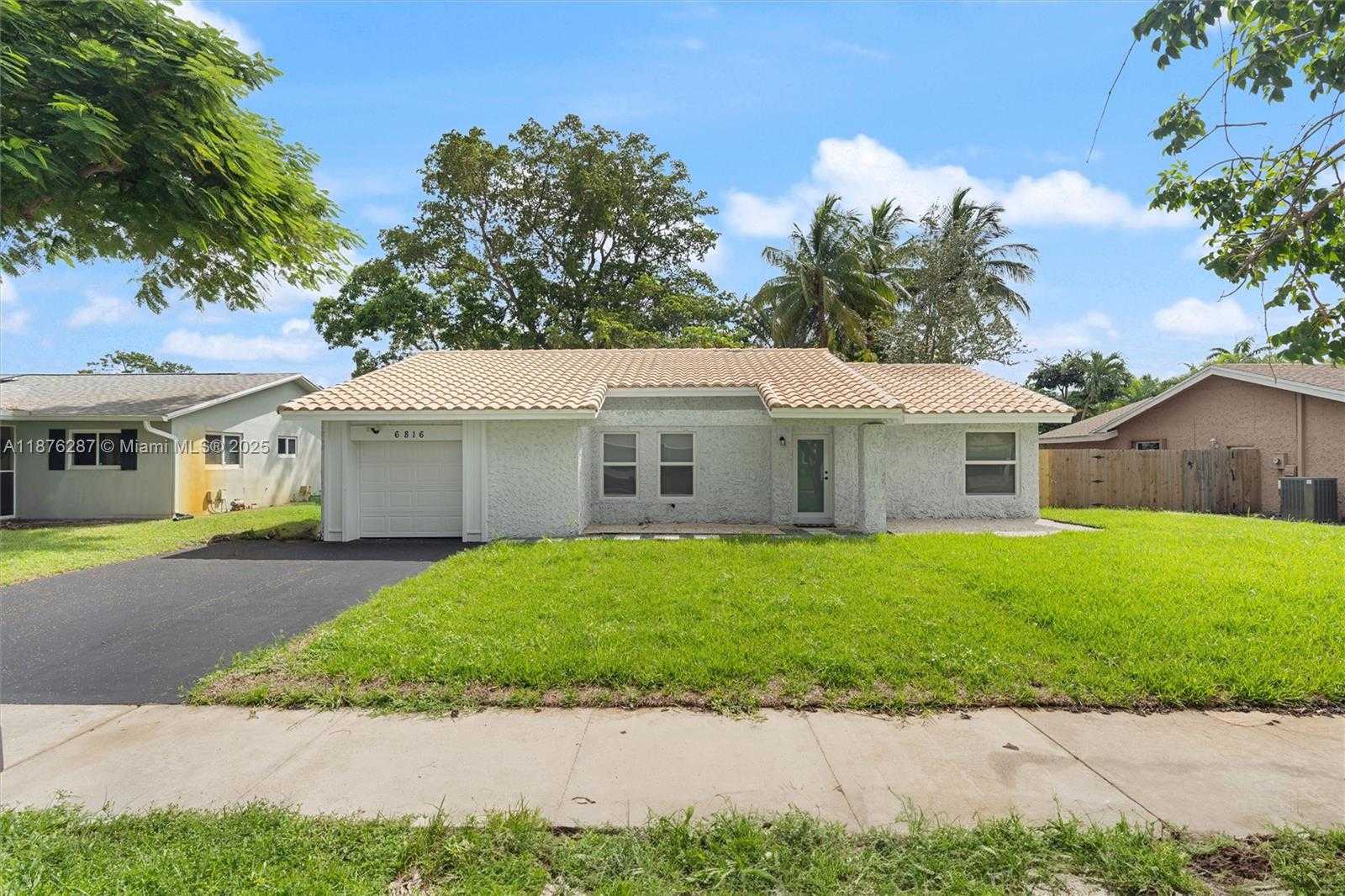 Small Image of 6816 NORTH WEST 26TH AVE, Fort Lauderdale Number 2