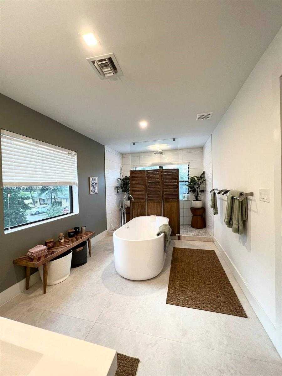 Small Image of 808 SOUTH WEST 29TH ST, Fort Lauderdale Number 11
