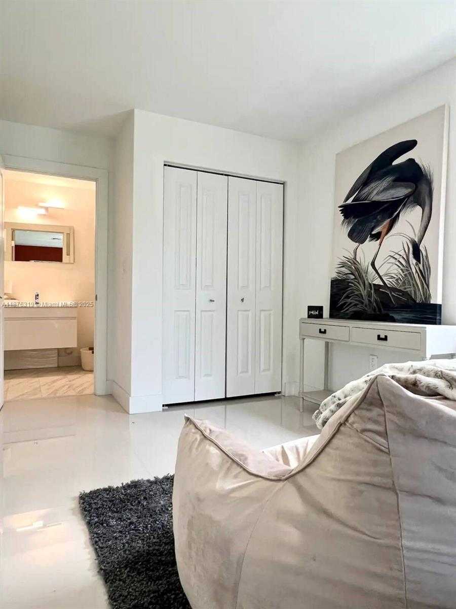 Small Image of 808 SOUTH WEST 29TH ST, Fort Lauderdale Number 12