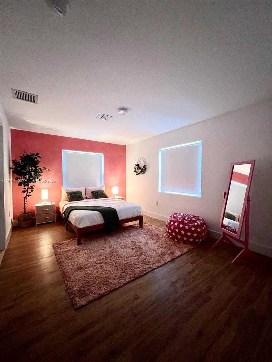 Small Image of 808 SOUTH WEST 29TH ST, Fort Lauderdale Number 21